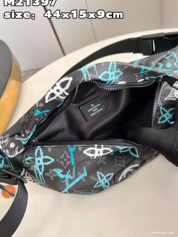 AAA Pruses Bags BUMBAG LOUIS VUITTON DISCOVERY 0825